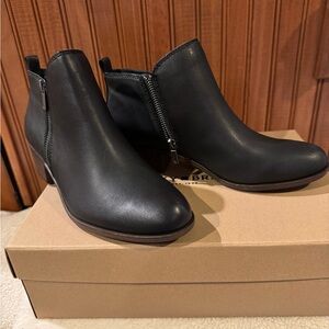 Lucky Brand Black Ankle Booties